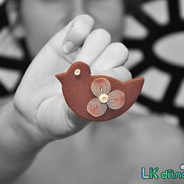 Ptáček z kolekce Safari